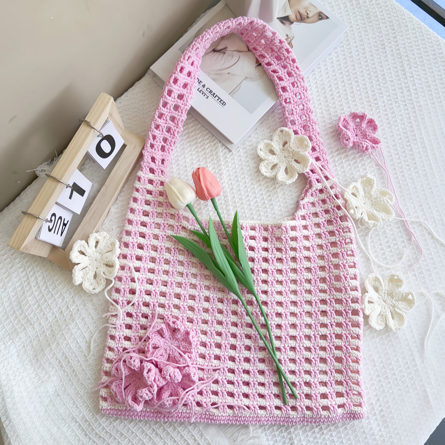 Crochet colorant hollow flower bag